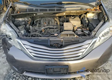 2017 Toyota Sienna Xle из США, поврежденный, VIN 5TDDZ3DC0HS170817